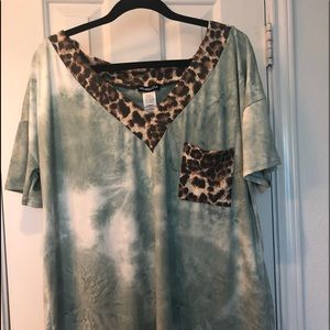 Sage tie dye leopard v neck print top new WOT
